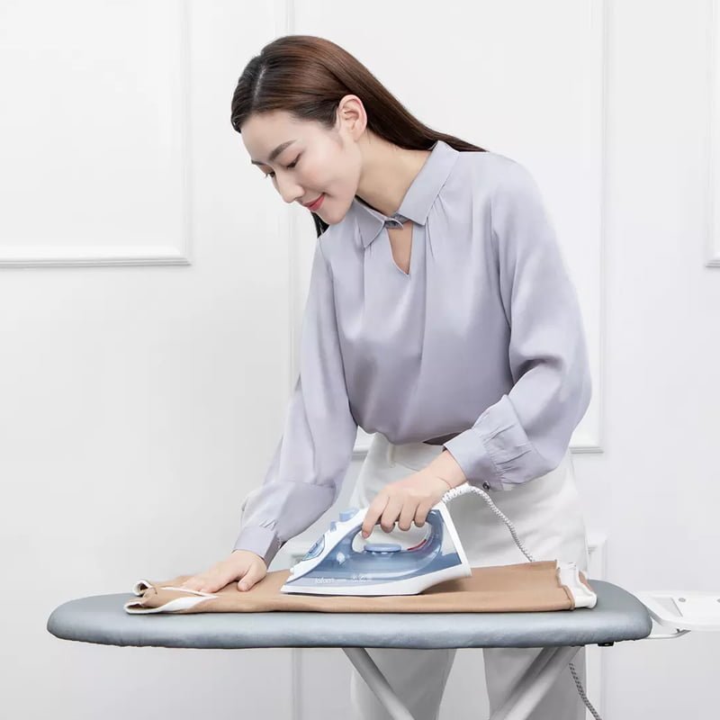 Xiaomi Lofans 1600W Steam Iron YD-013G - Smart Brands Pakistan